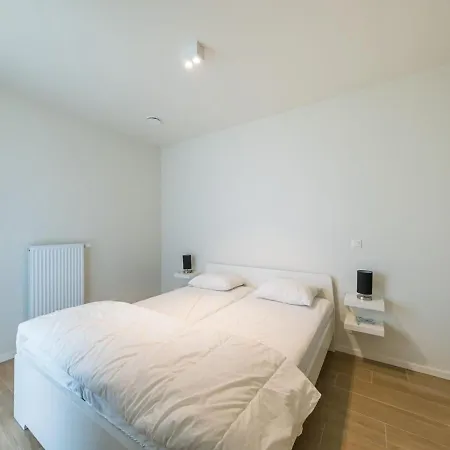 New-build Near The Center *